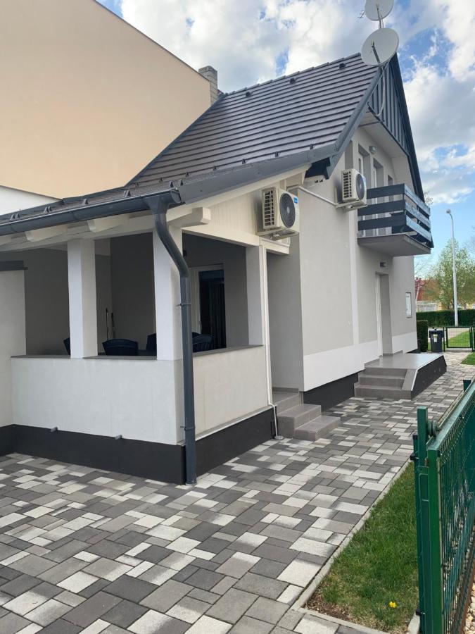 Komo Apartment Bük Zewnętrze zdjęcie